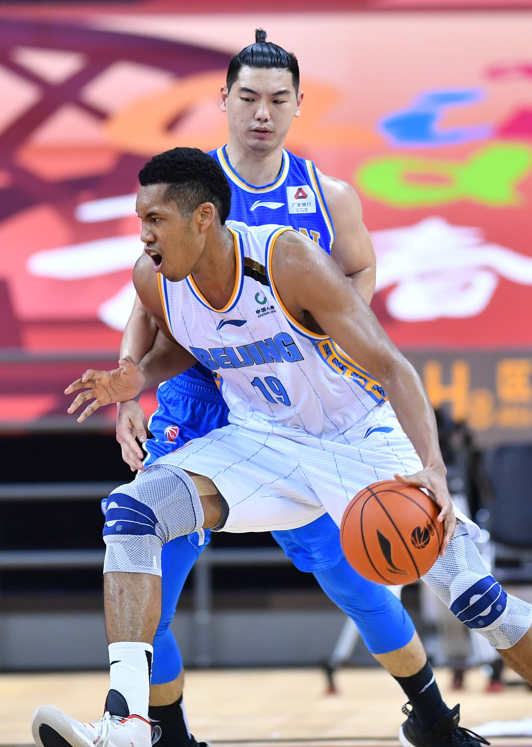 法为他提供 法为他提供