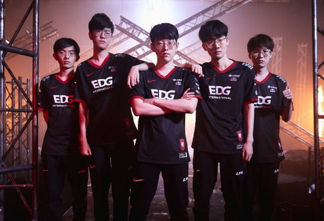 战术变化 战术变化