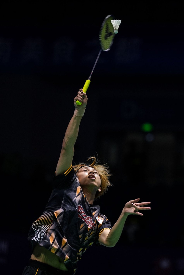 季困境与背 季困境与背