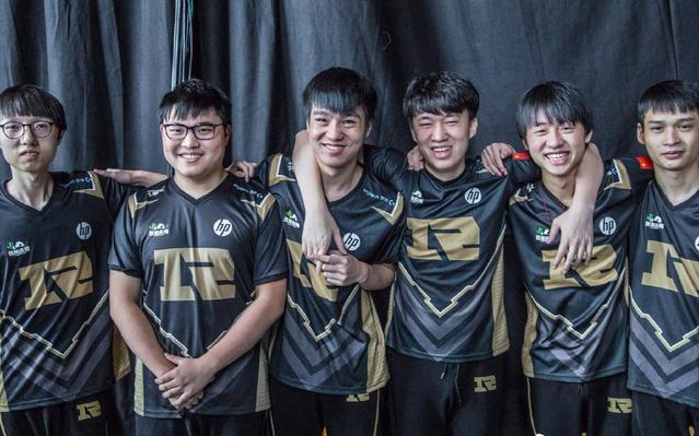 很多人开局 很多人开局